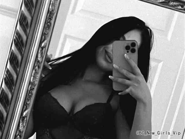 AlmaBlair cam profile
