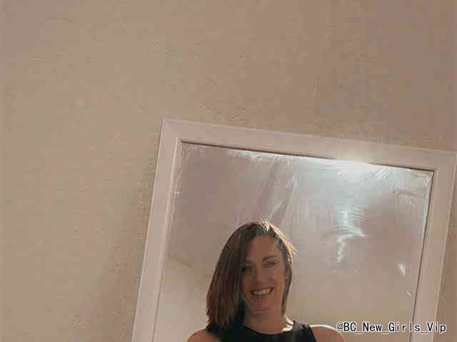 CourtneyKisses cam profile