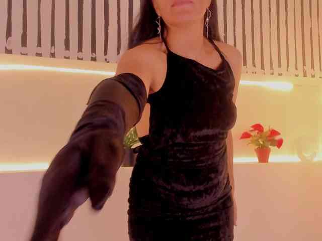 levanna cam profile