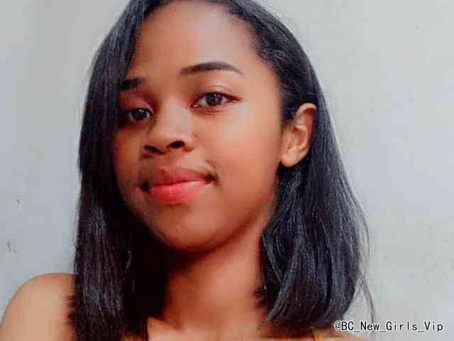 Mayah0 cam profile