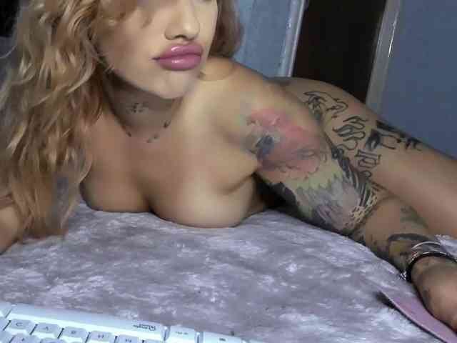 miapleasuree cam profile