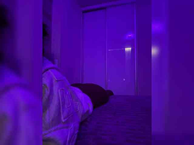 sweetkira25 cam profile