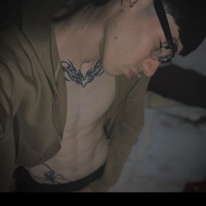 camilo_21 cam profile