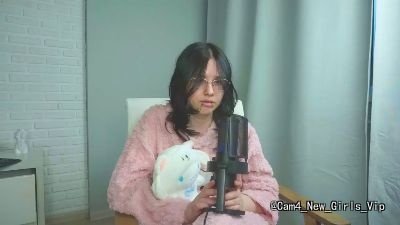 CloudyLina live