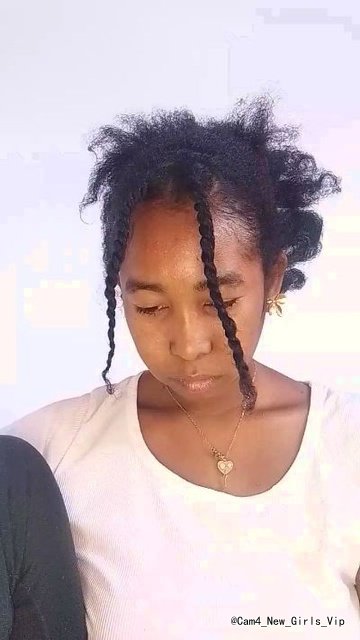 vaniah0 cam profile
