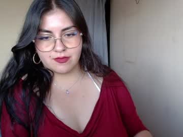 alejandraa_33 cam profile