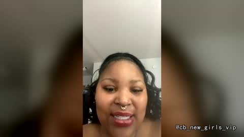 badgyalren1 cam profile