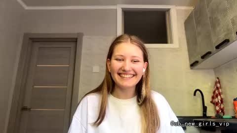 yolandaleduc cam profile