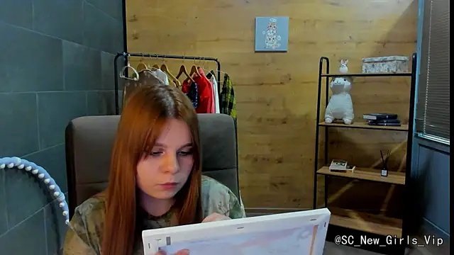 BarbaraaYoungg cam profile