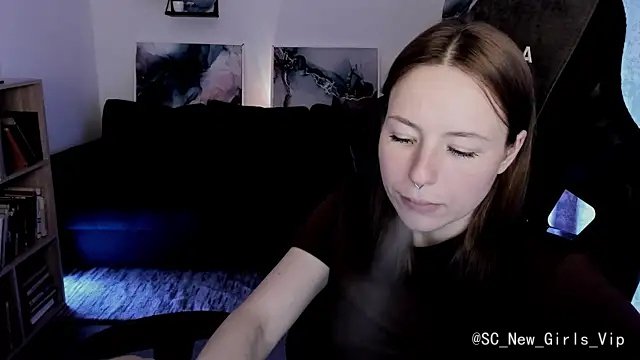 DamnWitchh cam profile