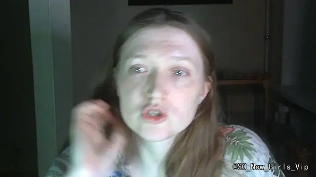 Holistic_woman cam profile