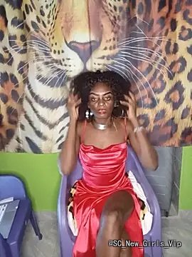 LaylaTheLeopardGirl cam profile
