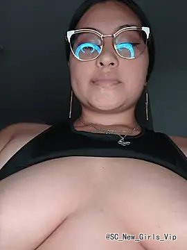 LaylaZurek_ cam profile