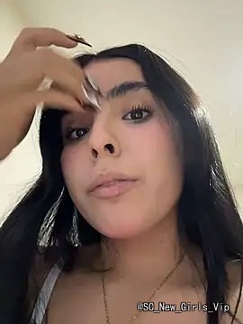 lovelyeyess cam profile