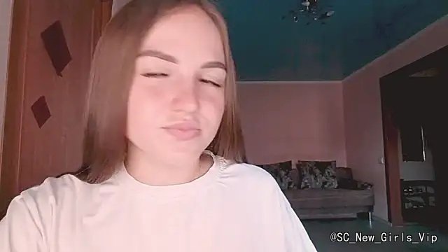 MsLizzHere cam profile