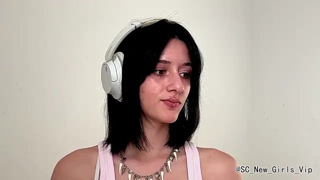 NakishaPreedom cam profile