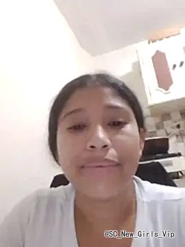 Nati_linda cam profile