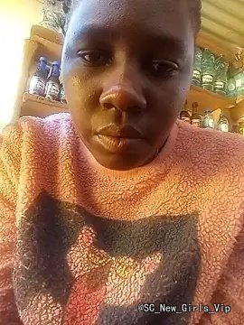 prettyqueency cam profile